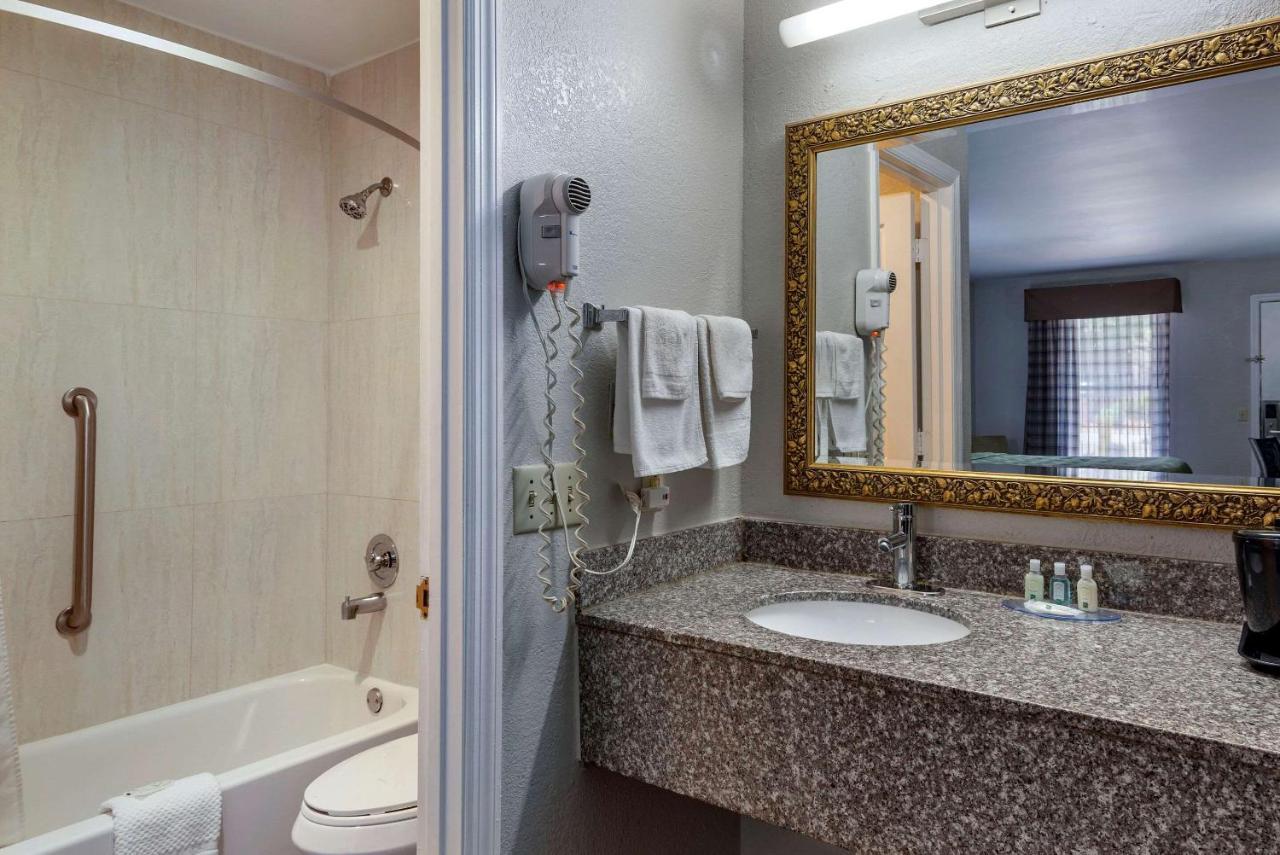 Quality Inn Ковингтон Экстерьер фото
