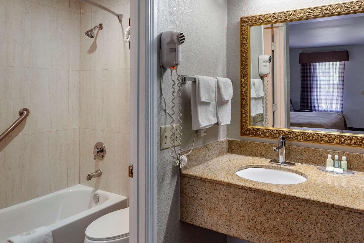 Quality Inn Ковингтон Экстерьер фото